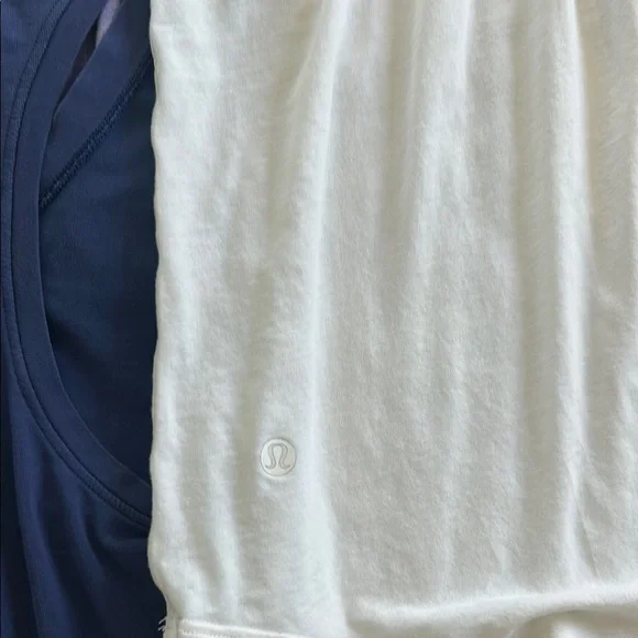 Lululemon lot of 4 Love tanks - Picture 3 of 6